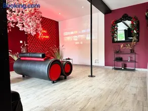 Suite Jeux d’Amour Jacuzzi / Love Room - Image 3