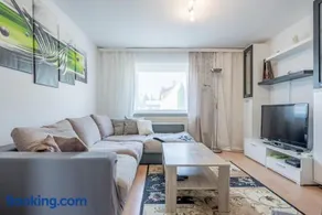 Private Smoker Apartment - Image 1