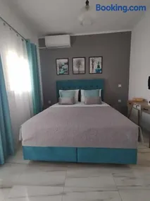 Thanos Cozy Apartments - Image 1
