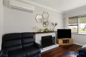 Blue Horizon Beach House - Image 4
