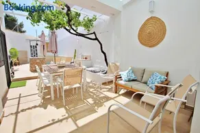 L-Andrago - modern townhouse with pri plunge pool - Image 1