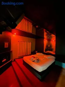 Free Way Motel - Image 5