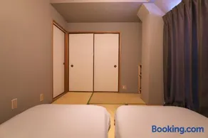 Zen Abode404 Japanese-style and modern Western-style rooms - Image 3