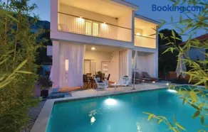 Villa Bamboo - Image 1