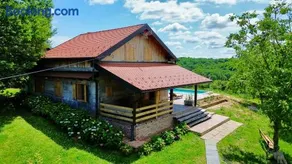 Silver Juglans Holiday Home - Image 2