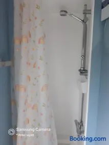 Gina's Static caravan,118 Sandsgate - Image 2