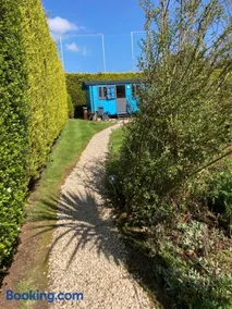 Atlantic Way Shepherd Hut - Image 4
