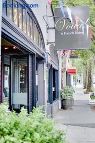 Urban Seattle 2br With Free Parking Near Downtown & Capitol Hill With Transit Access - Walkable To Madison Park Beach & Arboret - Image 5