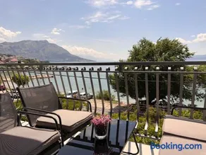 Modern Apartment Olive 30 Meters From The Beach in Duce - Image 2