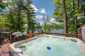 Kiss the Lake by Railey Vacations - Image 2