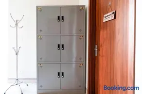Fancy Hostel and Bar - Image 2