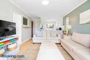 Laguna Beach B8 - Image 2