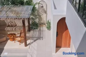 Salphia Villa Modern Cozy 3-Bedroom Villa in Pererenan Bali - Image 2