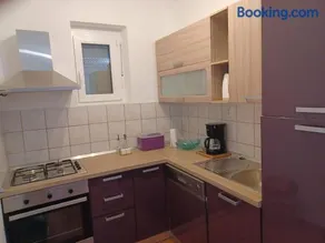 Studio Apartment Dona - Image 3