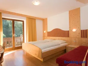 Pension & Appartament Anna - Image 1