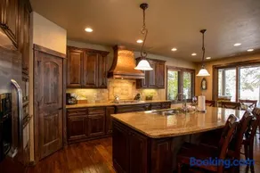 14 Caldera Cabin - Image 4