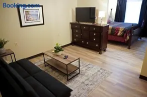 Waterloo Suites Queen 1 - Image 2