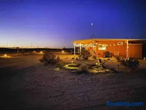 Bermuda House Moody Off Grid Desert Retreat - Image 4