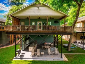 Lakefront Home Private Dock Firepit Sleeps 12 - Image 4