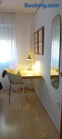 HABITACIÓN DOBLE (DOS CAMAS) EN CENTRO HISTÓRICO - Image 3
