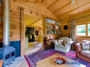 Ash Mill Cabin - Image 2