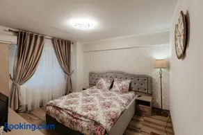 Luxury Radox Studio Buzau City Center - Image 1