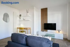 Appartement une chambre avec 3 balcons et parking - Image 4