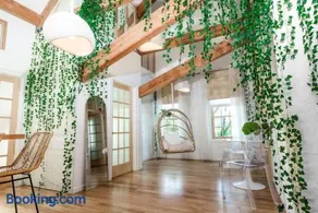 Light filled zen 3BR Penthouse - 7 min to Westport - Image 1