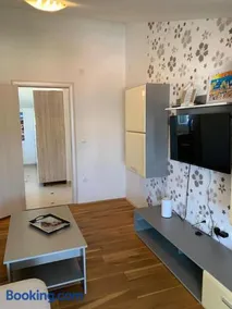 Grey Beach Apartment - Image 4