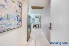 2 bedroom Bay View Beauty in Coconut Grove- Parking for 2 cars included! - Image 4