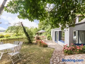 Gîte au bord du lac avec jardin clos, cheminée et Wifi à Joué-sur-Erdre - FR-1-306-942 - Image 4