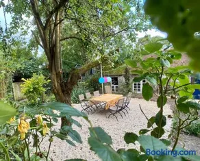 Hübsches Landhaus der Familie mit eigenem Garten - Image 2