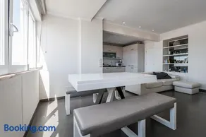 Amazing Apartment in Costa da Caparica - Image 5