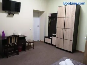 Orange Hotel - Image 4