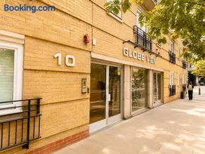 The City Luxe Residence - Image 4