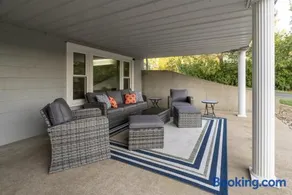 Lake Toy Shed, Foosball, Quiet Cove - Image 2
