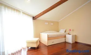 GALIHOST - Apartamento con vistas al Puerto de O Grove - Image 1