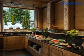 Flora Boutique Hotel - Image 2