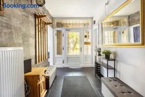 Haus mit 12 Schlafzimmern, 8 Bäder - Image 3