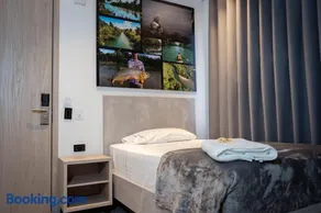 Hotel Yuma - Image 5