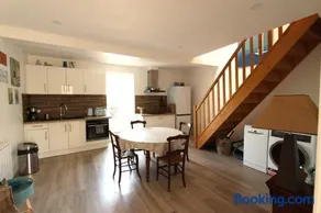 Joli appartement avec balcon au coeur de Forcalquier - Image 1
