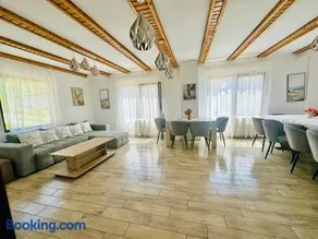 Vila Monica - Image 1