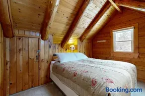 Twin View Log Home - Image 2