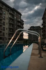 Nook Apartment Cosmopolis - Image 2