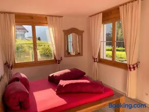 Voll ausgestattete charmante Wohnung mit Terrasse und Garten | Bergblick - Image 1