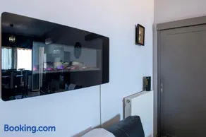 Elegance Sea View Apartment - Image 3