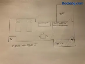 Grand Central- Studio Apartment - Image 3