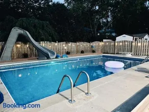 Newly Renovated Home With Pool - Image 1