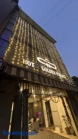 Hotel Golden Palace - Image 1