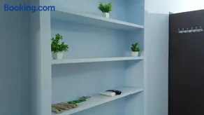 Urban White Villa Homestay - Image 4